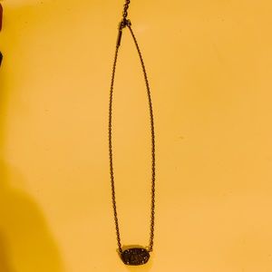 Kendra Scott necklace